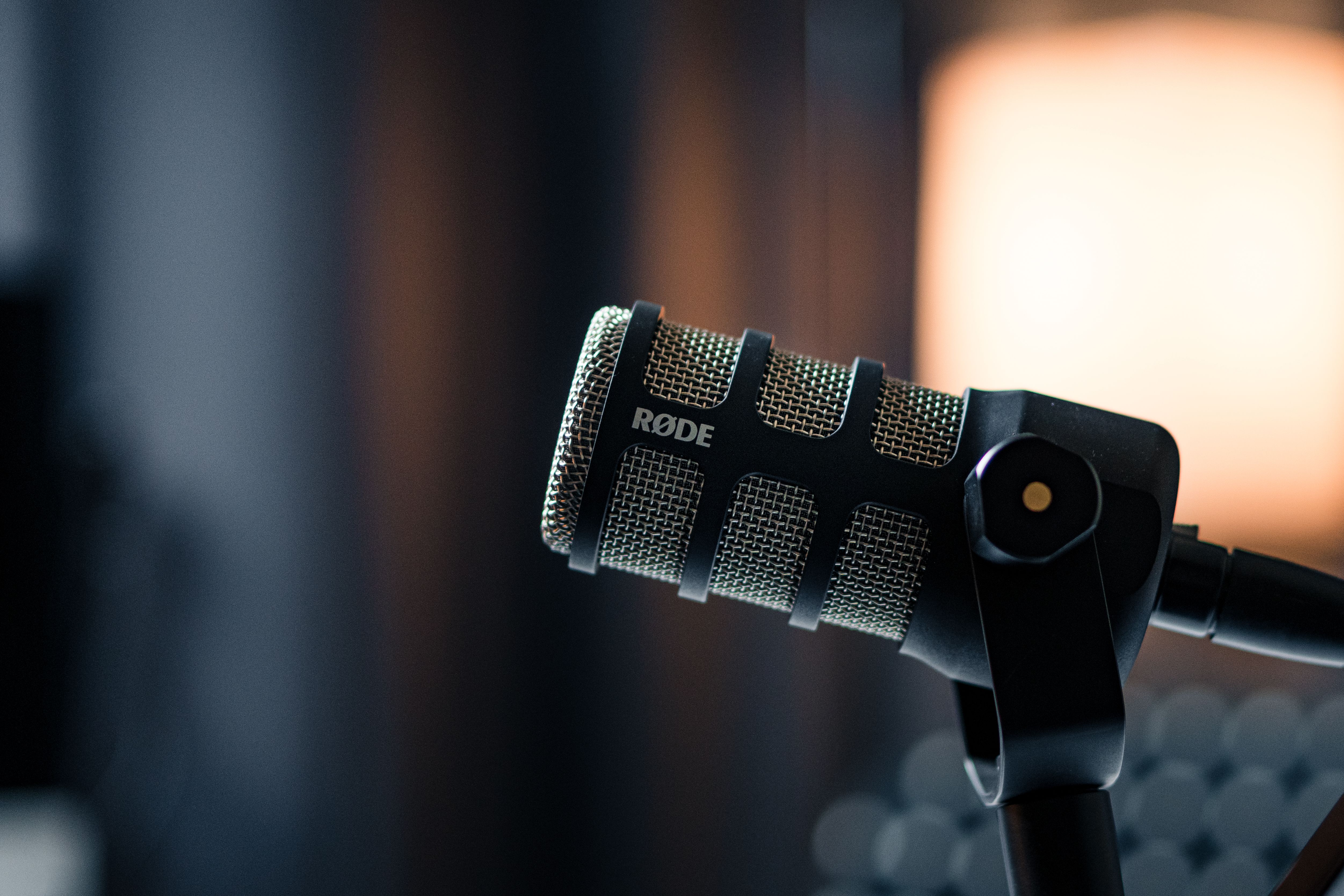 Best AI Tools for Podcasters 2026: Edit, Grow & Repurpose