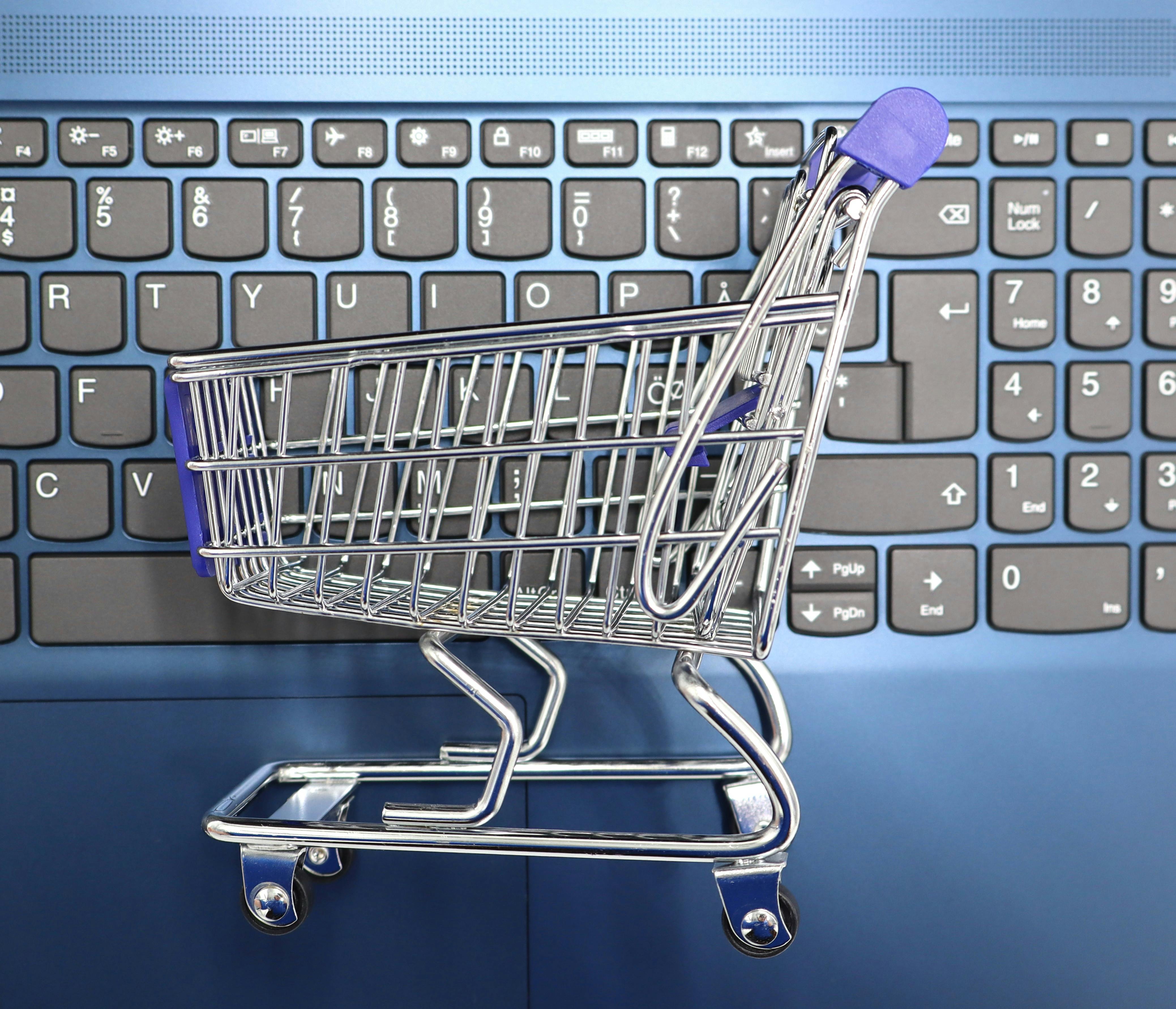 Best AI Tools for Ecommerce 2026: Descriptions & Ads