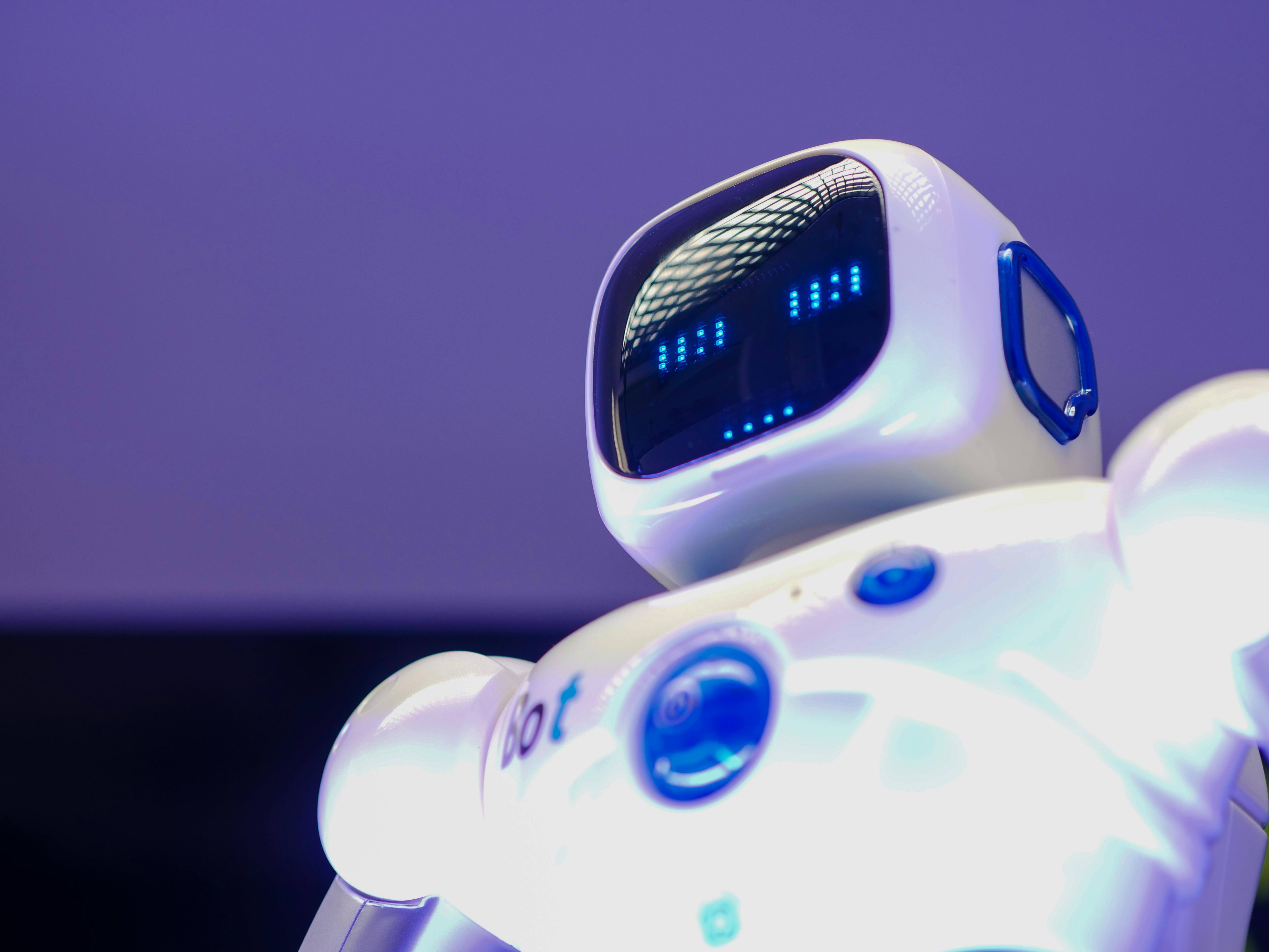 AI Agents vs Chatbots: The Real Difference in 2026