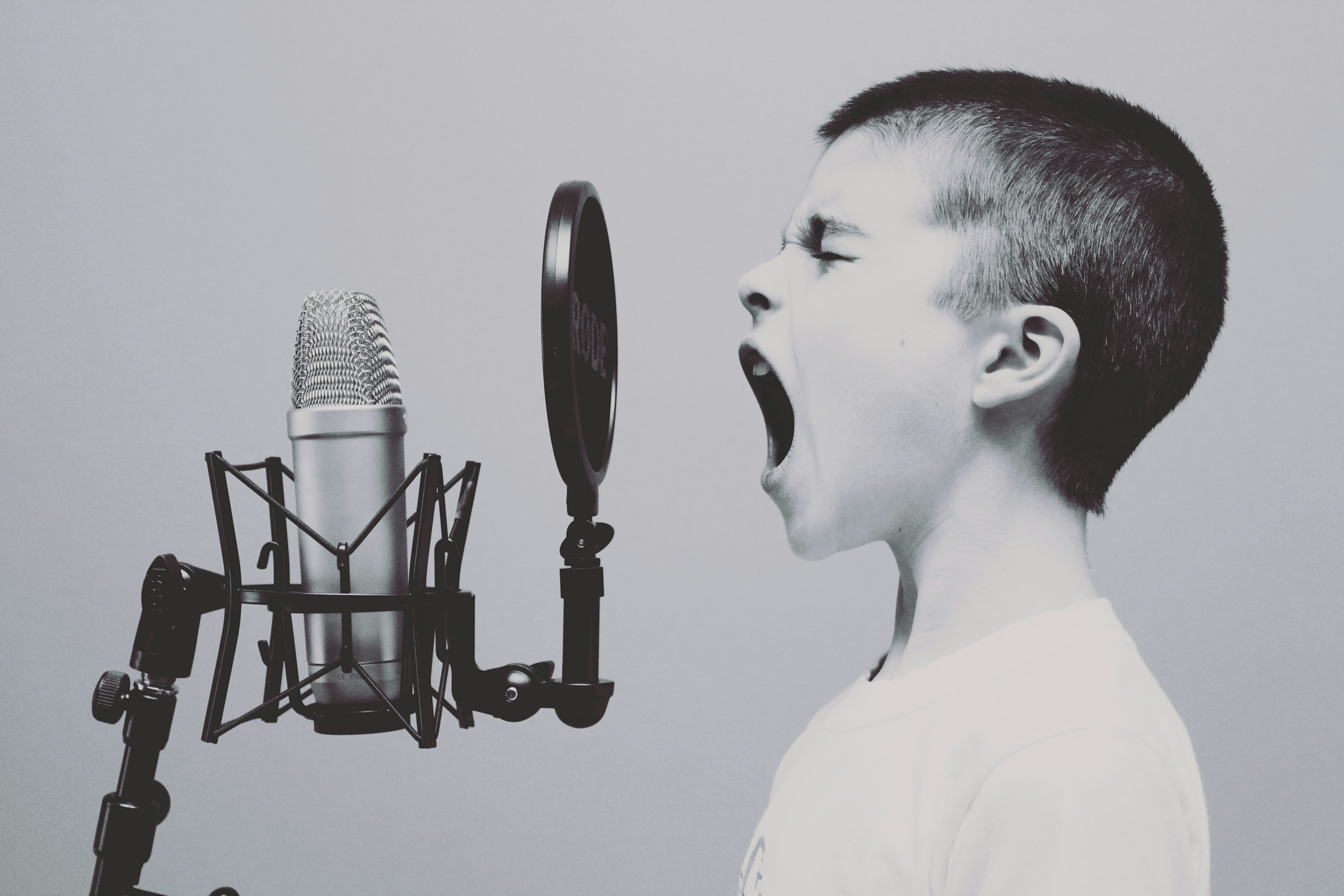 Best AI Voice Generators for Creators & Business